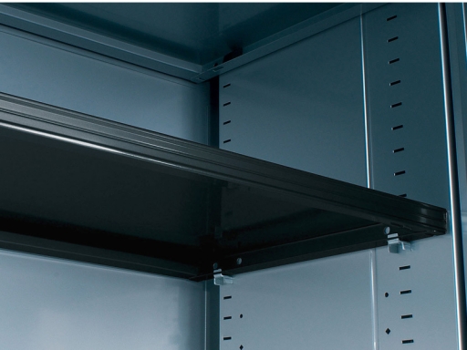 Tablette pour armoire à rideaux pratique