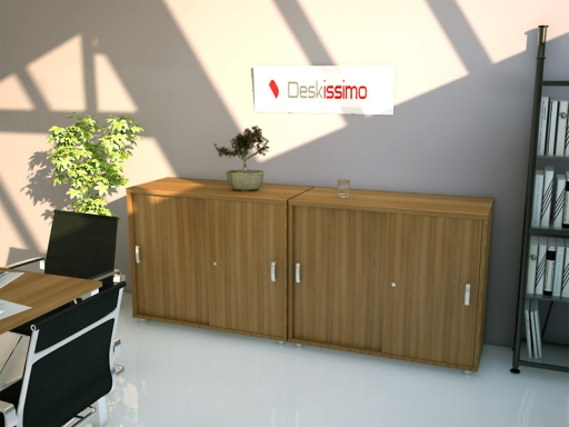 Armoire basse unie portes coulissantes LAGO, fabriqué en Espagne