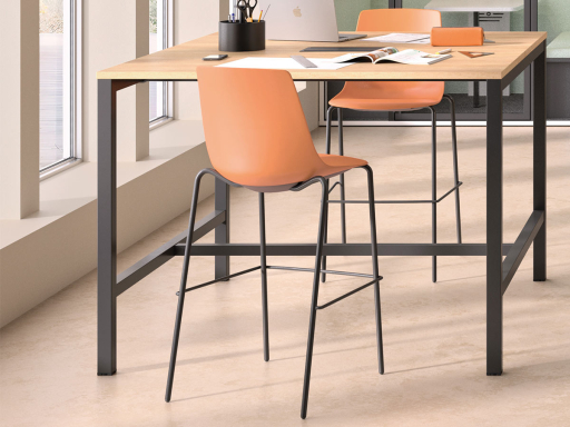 Tabouret haut RYAN avec repose pieds, fabriqué en France