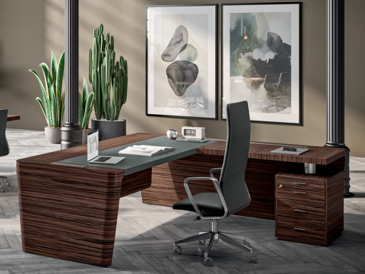 Bureau de direction haut de gamme en bois avec insert en cuir et retour sur caisson. Produit italien
