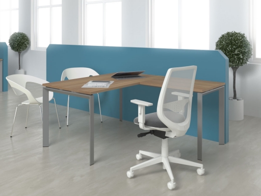 Bureau opératif en angle