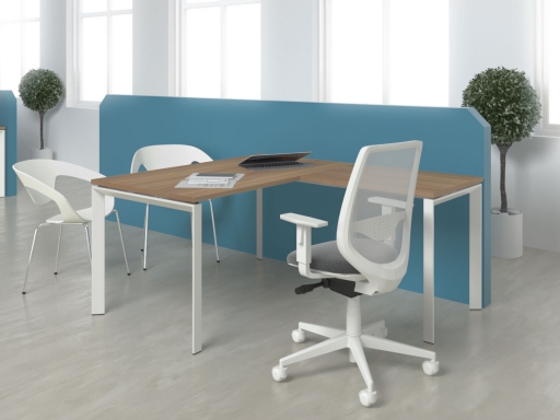 Bureau opératif en angle