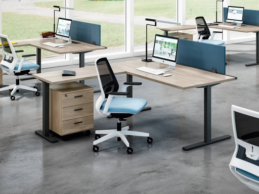 bureau individuel contemporain en angle