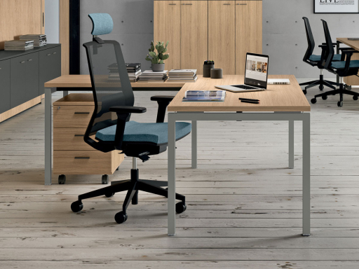 Bureau contemporain avec retour secrétaire pratique