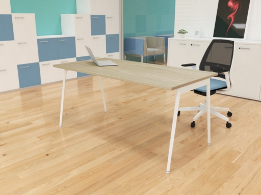 Bureau individuel contemporain pieds trapèzes