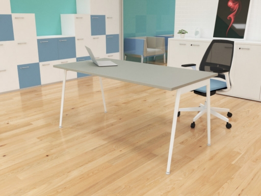 Bureau individuel contemporain pieds trapèzes