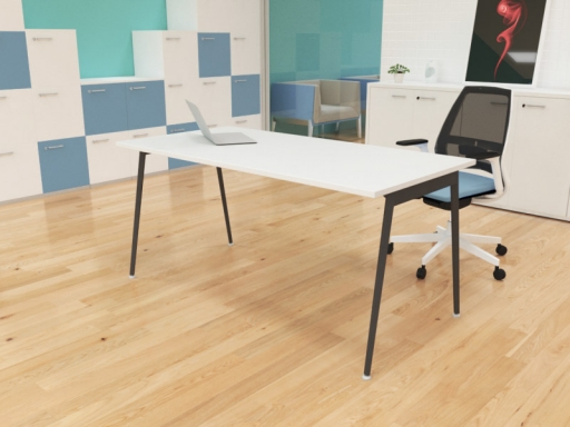 Bureau individuel contemporain pieds trapèzes