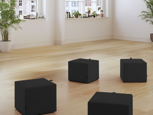 Pouf carré en tissu BEJA, fabriqué en Espagne