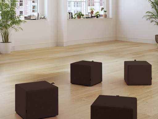 Pouf carré en tissu BEJA, fabriqué en Espagne