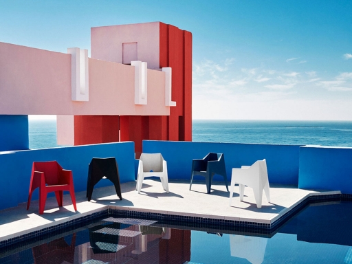 Lot de 4 fauteuils polyvalents SESTO, fabriqué en Espagne