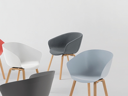 Chaise 4 pieds bois DARCY, style nordique