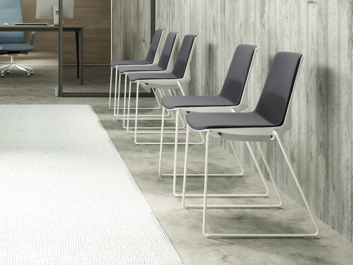 Lot de 2 chaises pieds luge tapissées