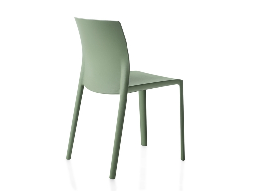 Lot de chaises pratiques indoor/outdoor