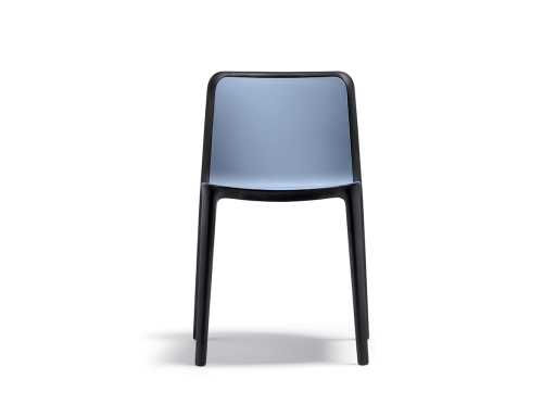 Lot de 4 chaises design intérieur / extérieur pas chère