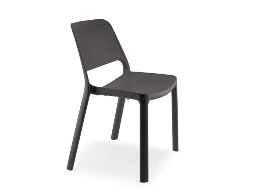 Lot de chaises intérieur / extérieur en plastique, 100% recyclées, made in France