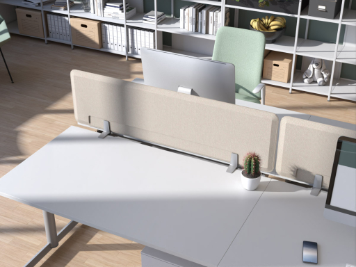 Cloisonnette frontale acoustique pour bureau en bench PLAY