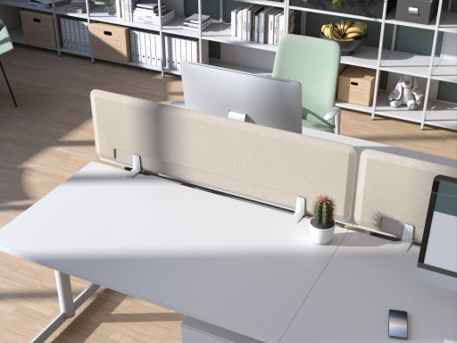 Cloisonnette frontale acoustique pour bureau en bench PLAY