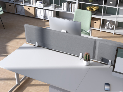 Cloisonnette frontale acoustique pour bureau en bench PLAY