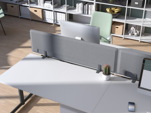 Cloisonnette frontale acoustique pour bureau en bench PLAY