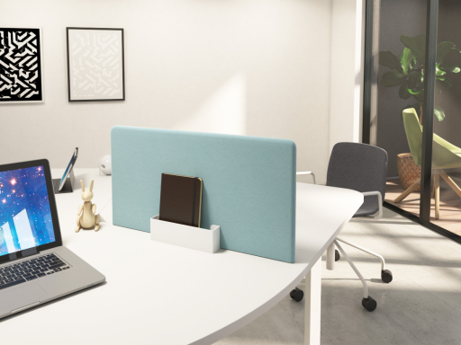 Cloisonnette acoustique autoportante pour bench INDEX