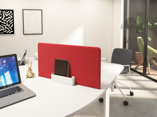 Cloisonnette acoustique autoportante pour bench INDEX