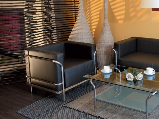 Fauteuil d'accueil en cuir Majesty
