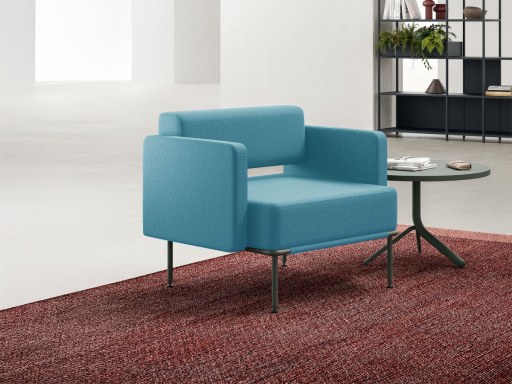 Chauffeuse ASKET pour espace lounge en tissu, fabriqué en Italie