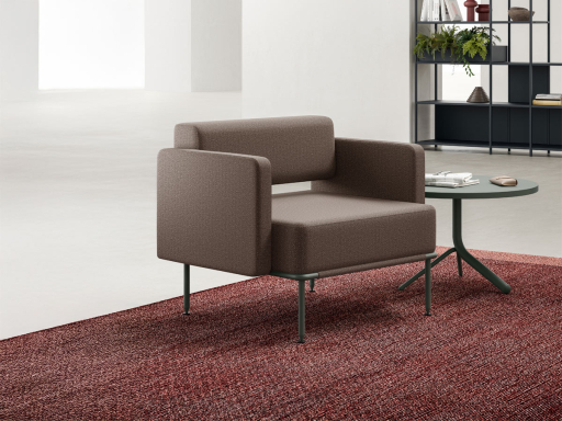 Chauffeuse ASKET pour espace lounge en tissu, fabriqué en Italie