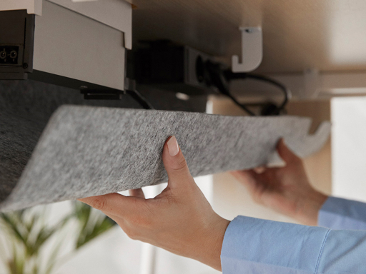 Goulotte passe câbles en PET pour table haute multimédia à roulettes SIGNAL, fabriqué en Espagne