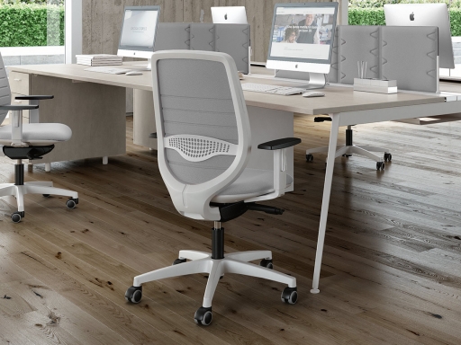 Siège de bureau dossier tapissé et structure blanche