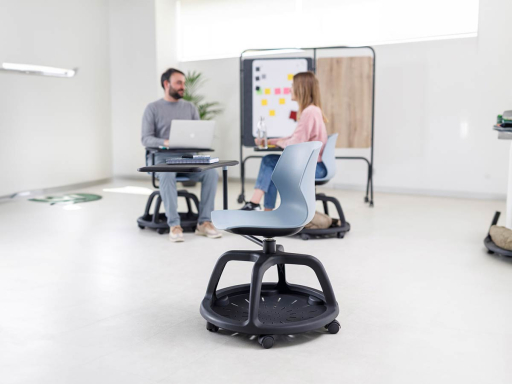 Chaise de formation CLOUDY giratoire avec roulettes, tablette écritoire et porte-objet
