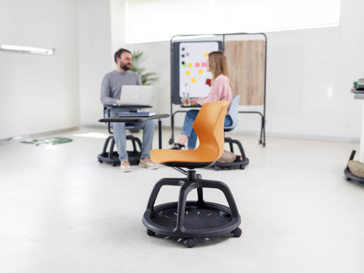 Chaise de formation CLOUDY giratoire avec roulettes, tablette écritoire et porte-objet