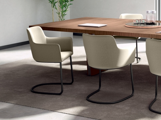Siège de réunion ESTEL pied luge design, fabriqué en Italie