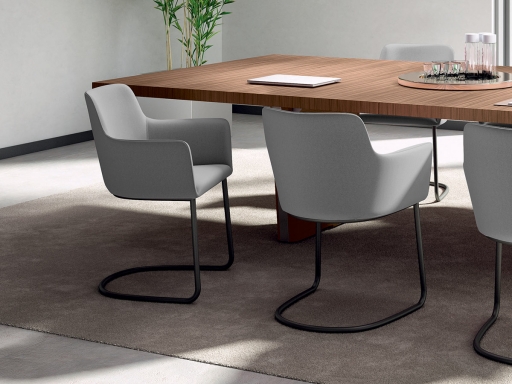 Siège de réunion ESTEL pied luge design, fabriqué en Italie
