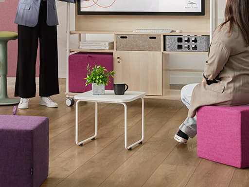 Table basse structure métal et plateau en bois TIMBA, fabriqué en Espagne