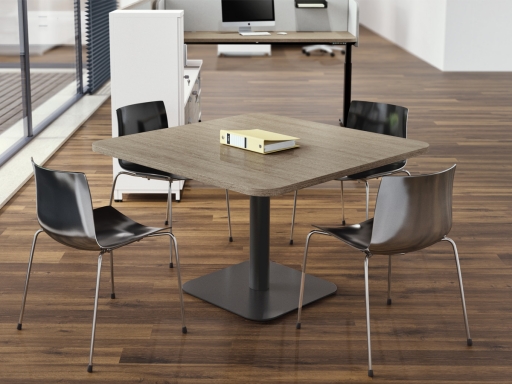 Table carrée KELSO avec angles arrondis, fabriqué en italie