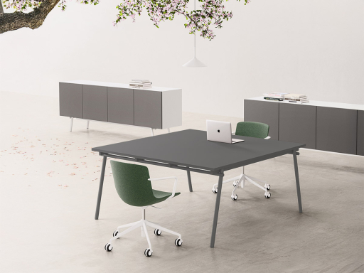 Table de réunion carrée GLID, fabriqué en Italie