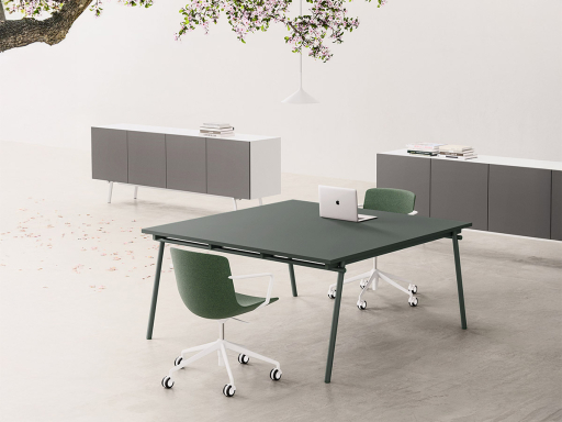 Table de réunion carrée GLID, fabriqué en Italie