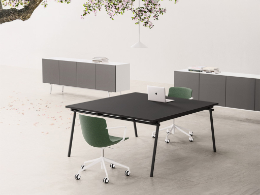 Table de réunion carrée GLID, fabriqué en Italie